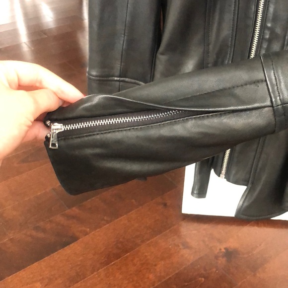 BEBE real leather jacket - Picture 2 of 5